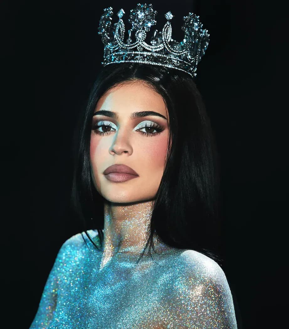 Kylie Cosmetics — Matte Lip Kit (ruj lichid + creion contur) thumbnail 2